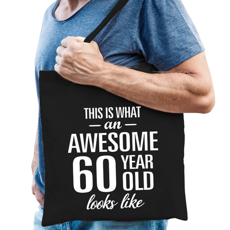 Awesome 60 year / geweldig 60 jaar cadeau tas zwart voor heren